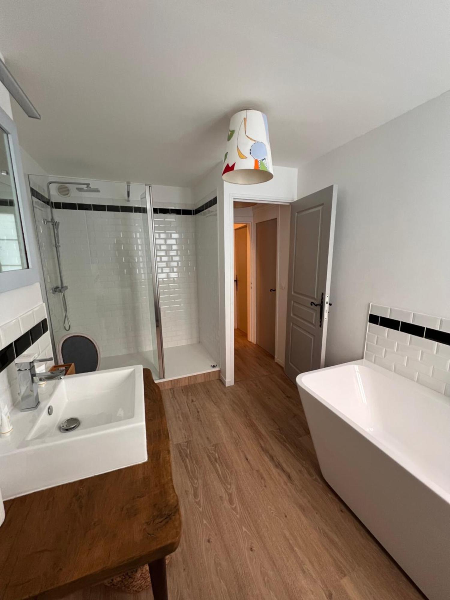 Bed and Breakfast A L'Ecole Buissonniere Honfleur Exterior foto
